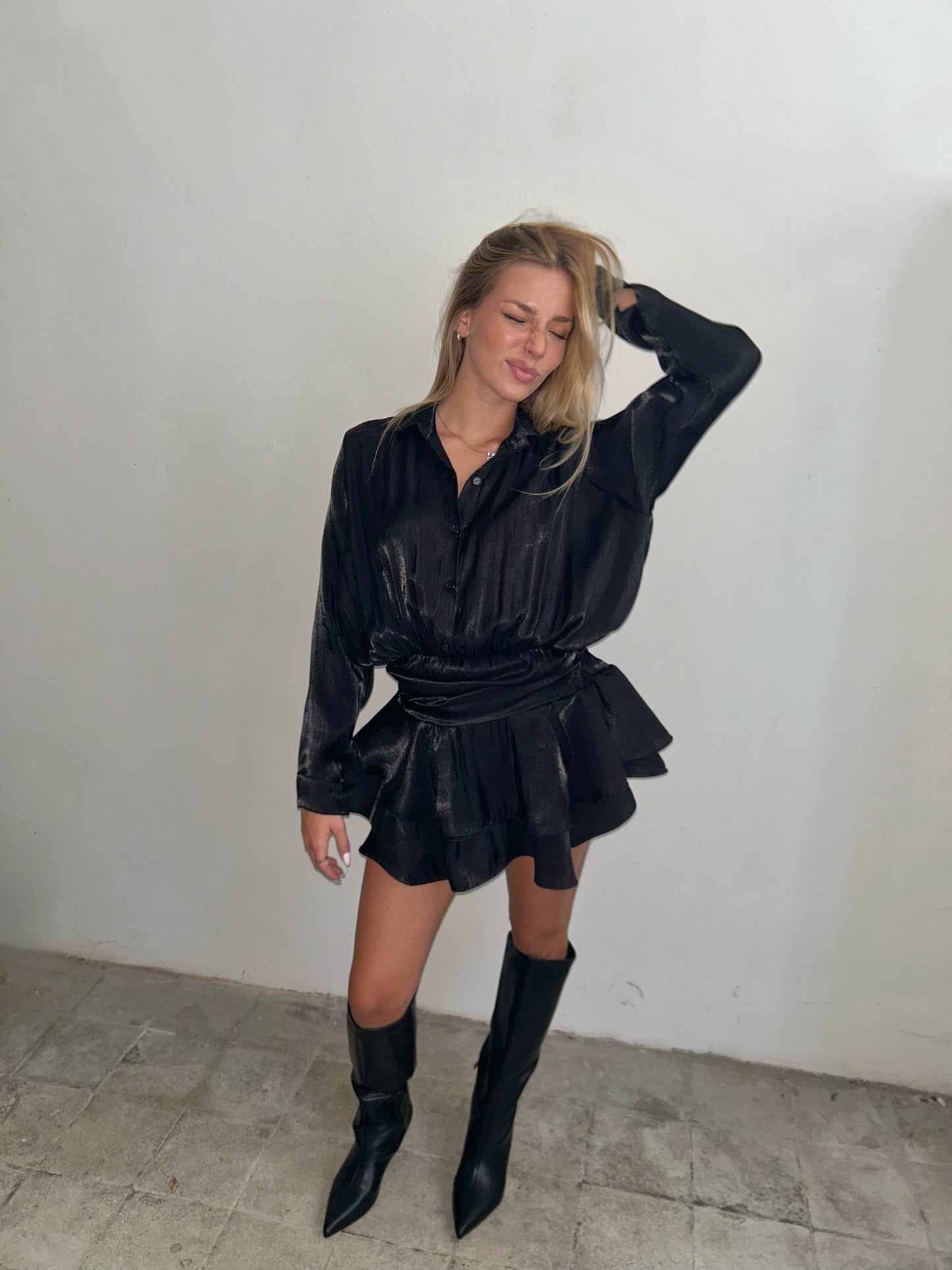 VESTITO SATIN NERO