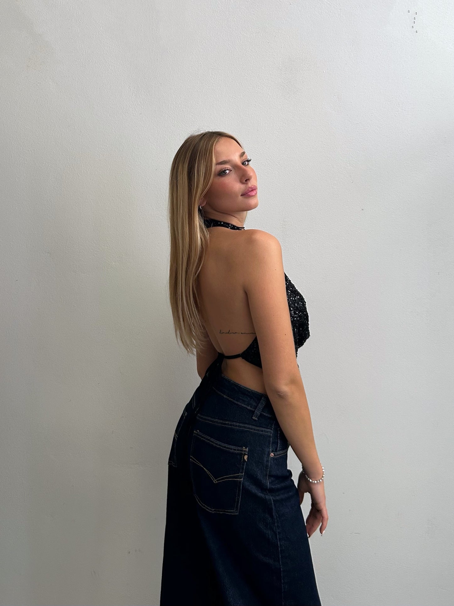 TOP PAILLETTES NERO